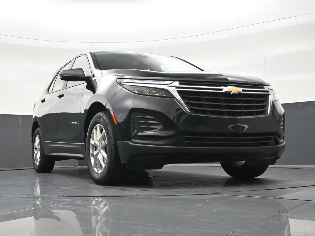 Used 2024 Chevrolet Equinox LS w/ Driver Confidence II Package FWD image 29