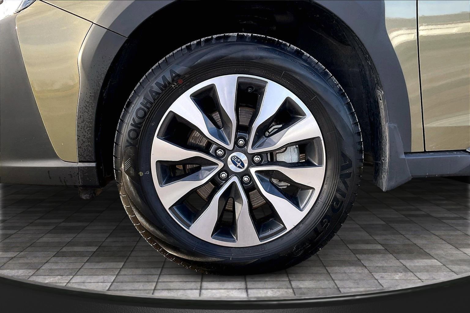 Certified 2025 Subaru Outback Limited image 8