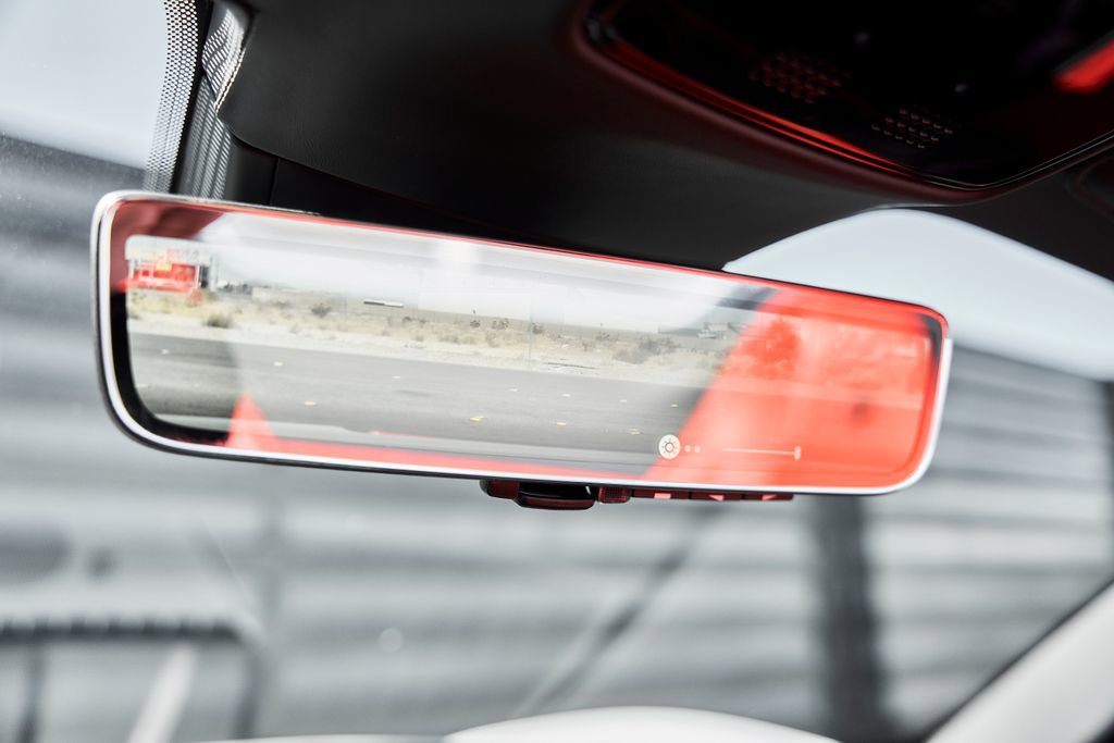 Used 2024 Ferrari SF90 Spider image 75