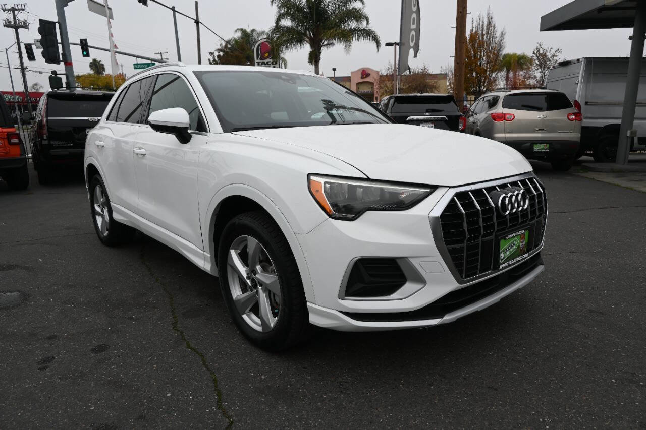 Used 2021 Audi Q3 2.0T Premium AWD/4WD image 2