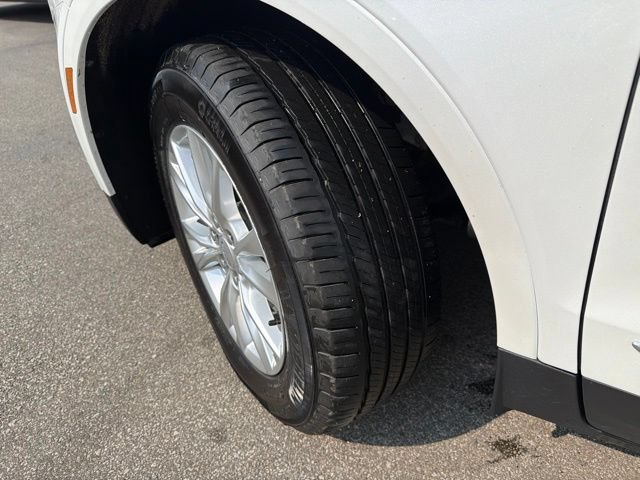 Used 2024 Cadillac XT5 Luxury w/ LPO, Floor Liner Package AWD/4WD image 10