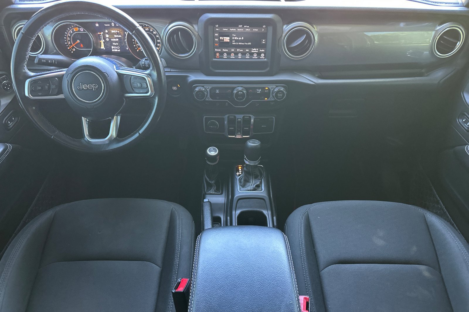 Used 2020 Jeep Wrangler Unlimited Sahara AWD/4WD image 10