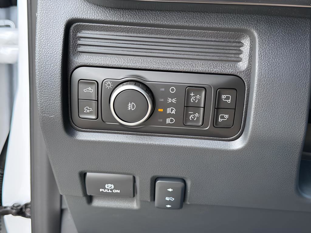 New 2026 Ford F250 Lariat w/ Black Appearance Package image 43