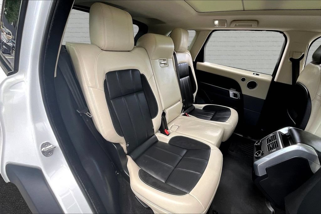 Used 2022 Land Rover Range Rover Sport HST AWD/4WD image 24