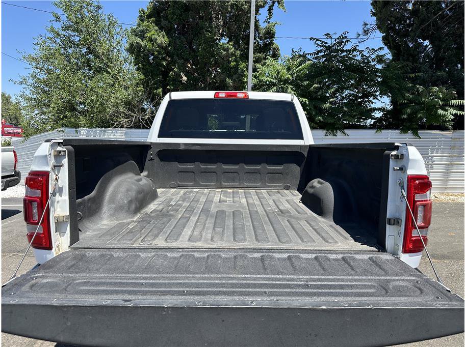 Used 2022 RAM 2500 Big Horn w/ Level 1 Equipment Group AWD/4WD image 29