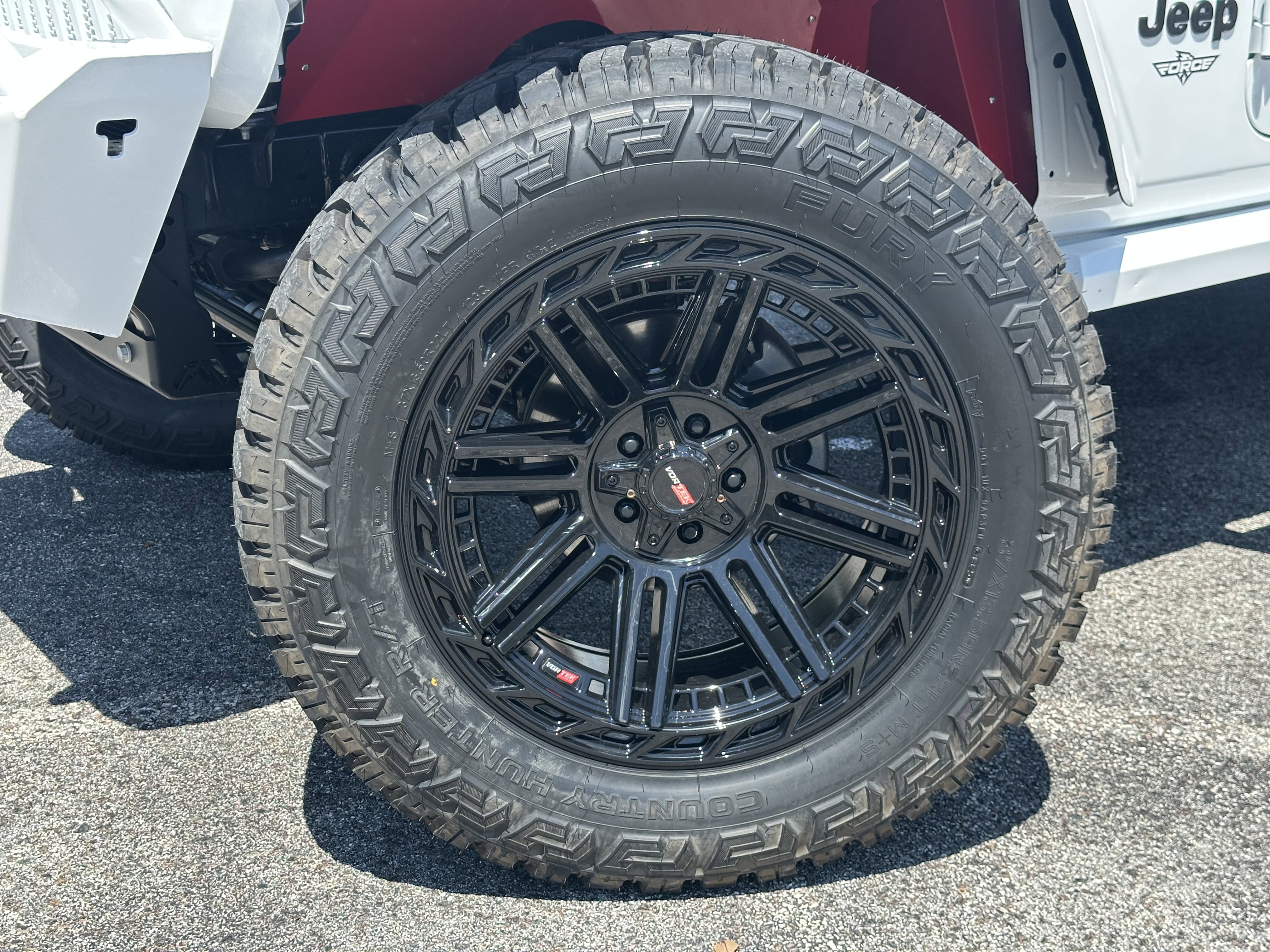 Used 2025 Jeep Wrangler Unlimited Sahara image 17