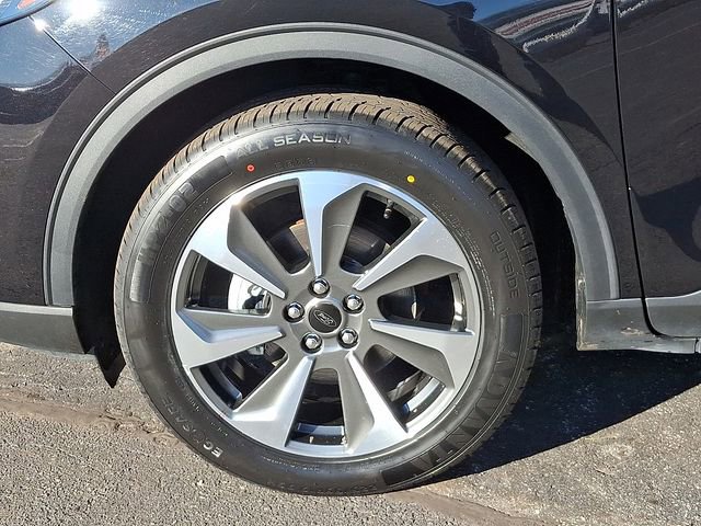 Used 2024 Ford Escape Platinum image 8