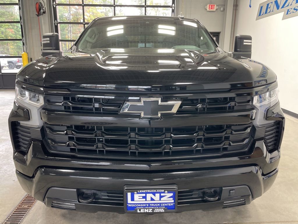Used 2024 Chevrolet Silverado 1500 RST AWD/4WD image 3