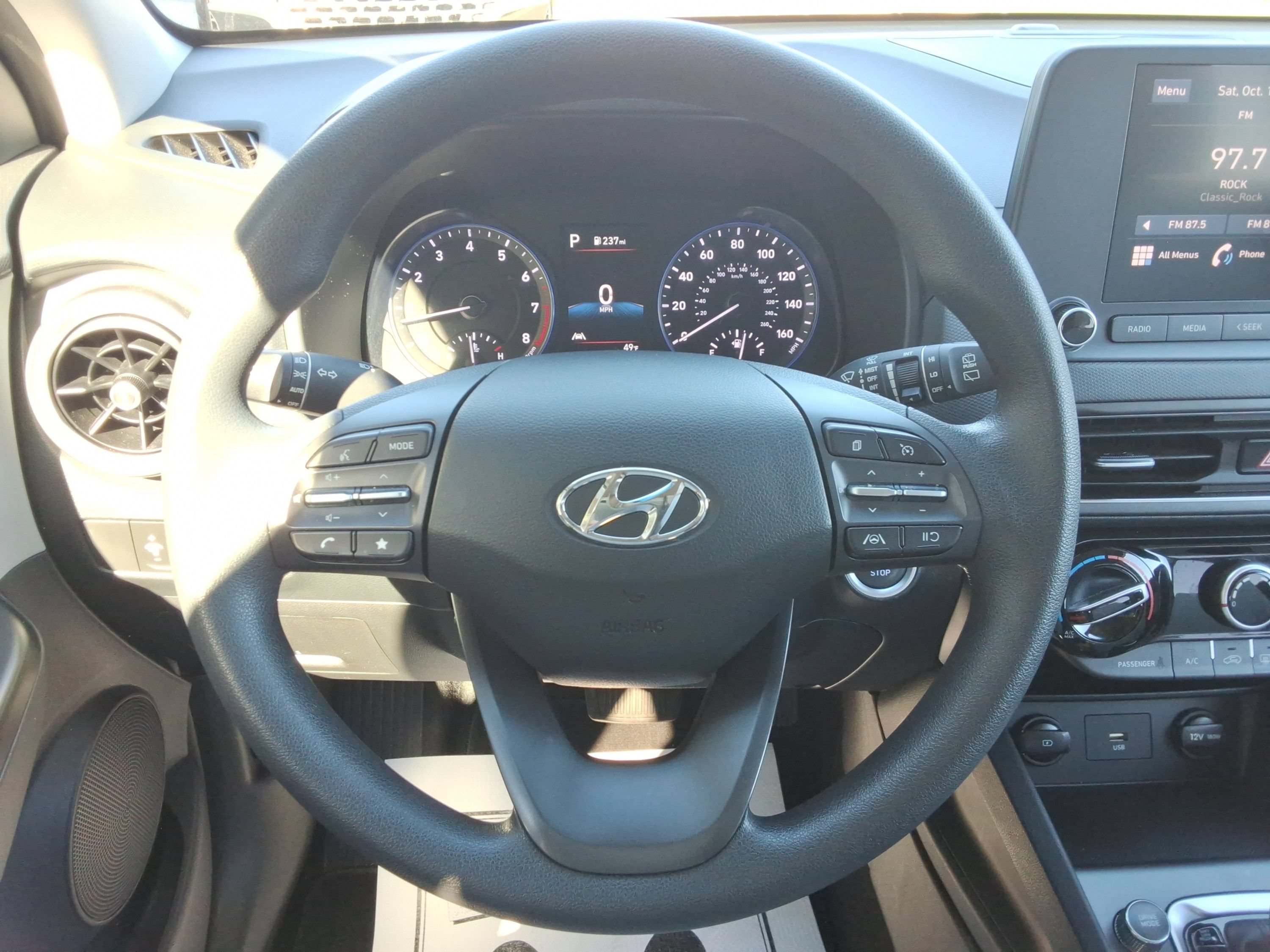 Used 2023 Hyundai Kona SEL AWD/4WD image 4