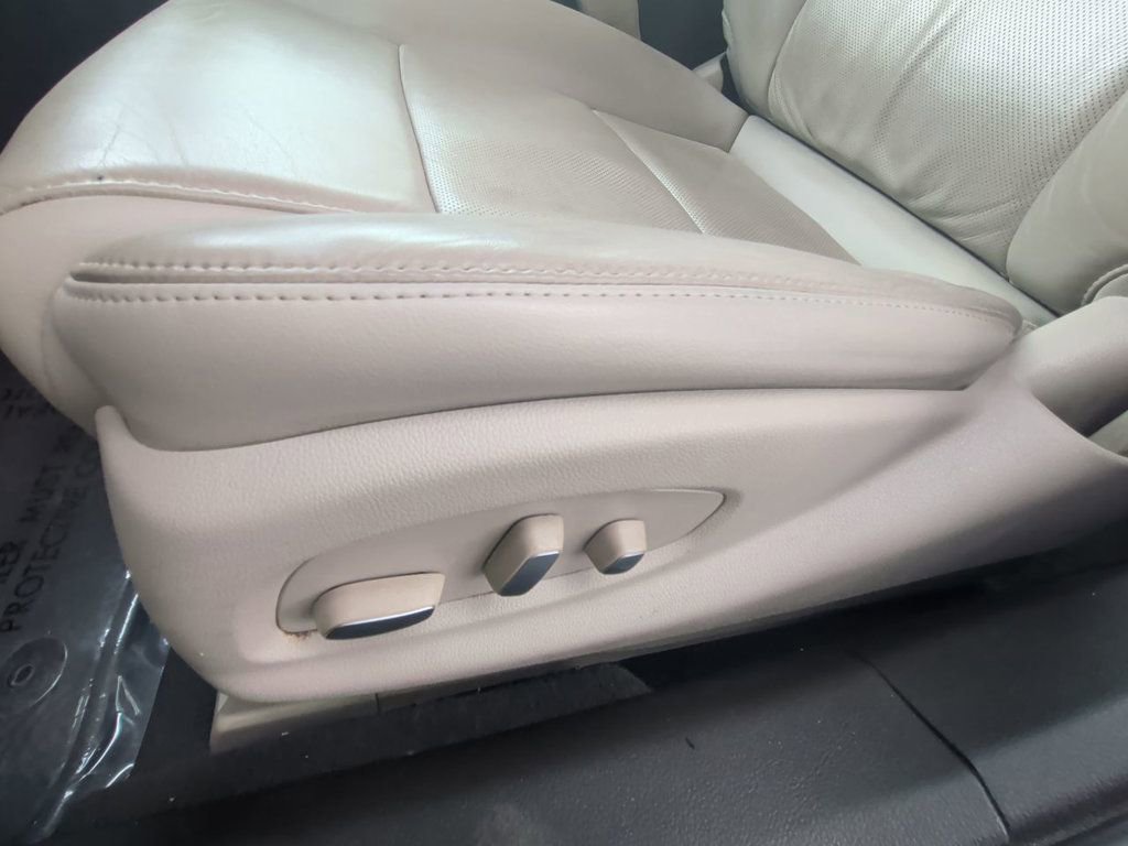 Used 2019 Cadillac XTS FWD image 13
