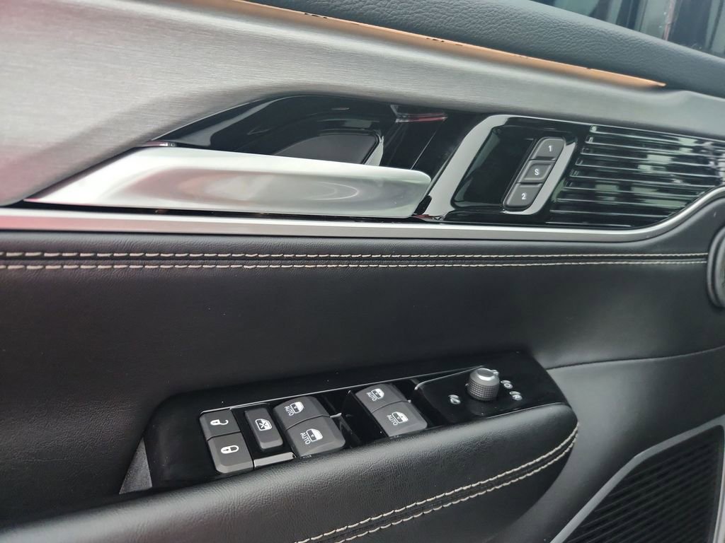 New 2026 Jeep Grand Wagoneer L 4WD image 21