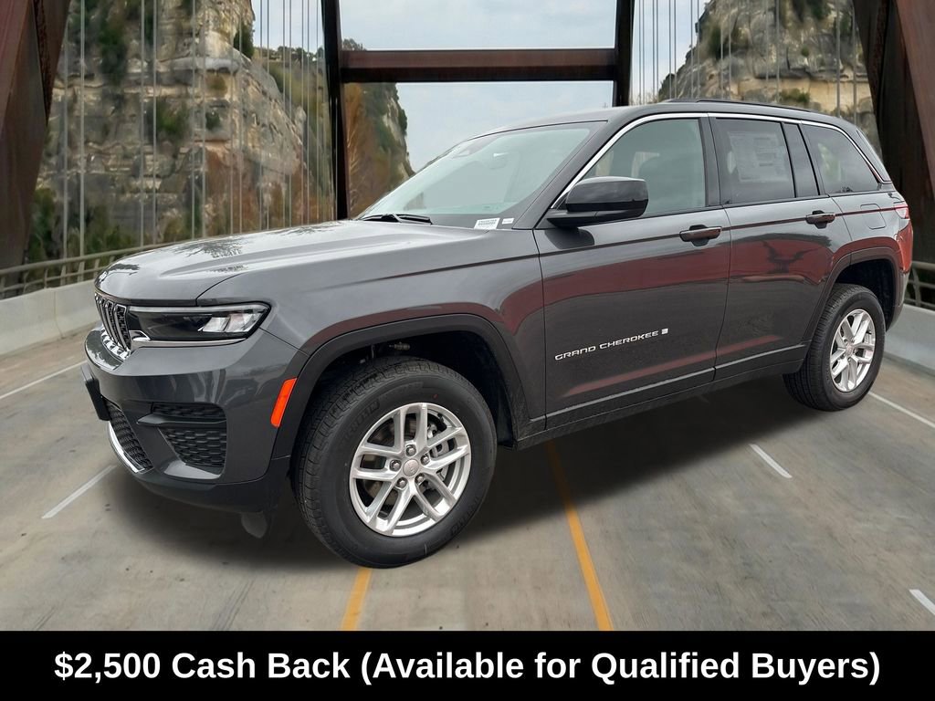 New 2026 Jeep Grand Cherokee Laredo RWD image 4