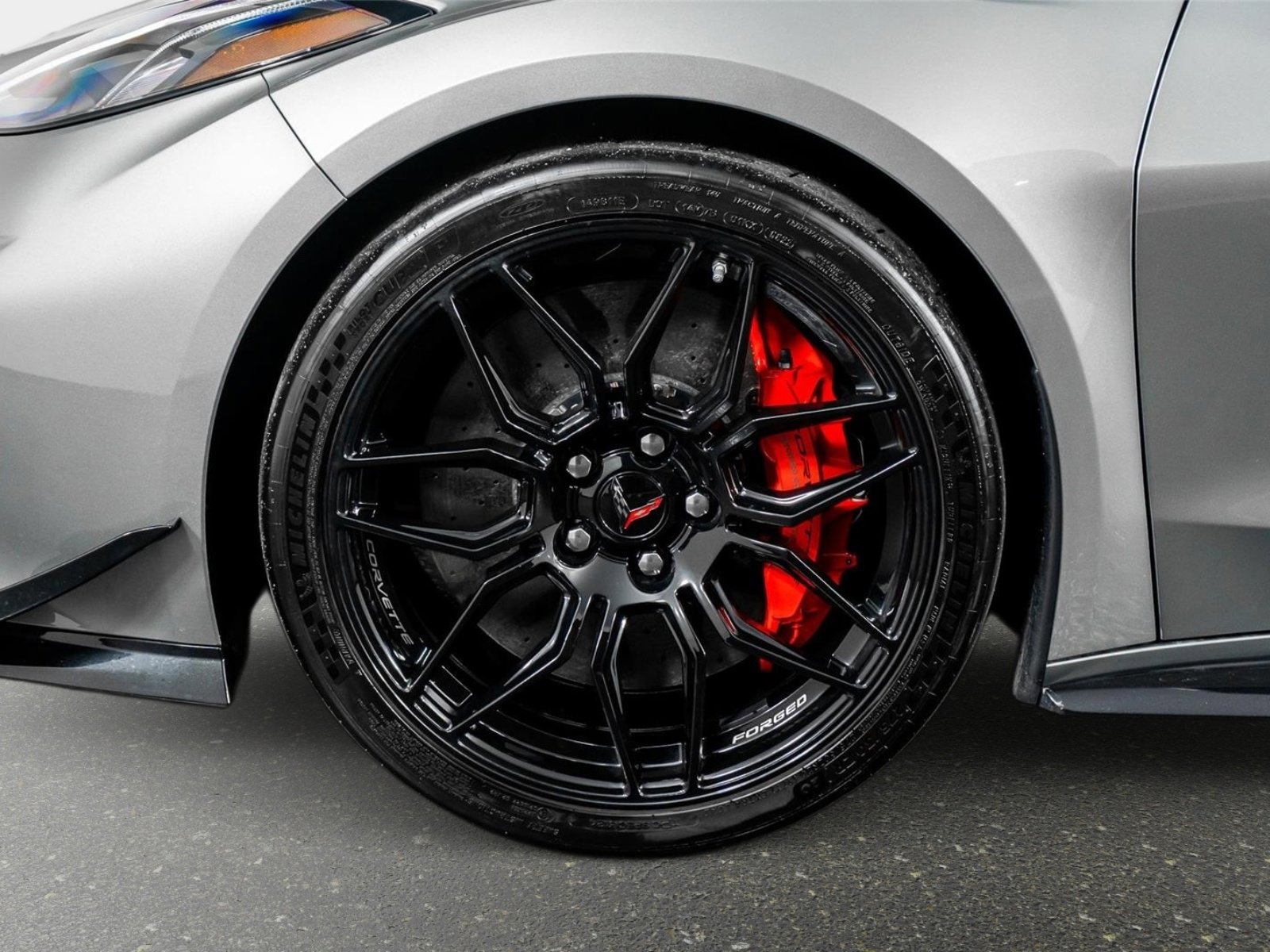 Used 2023 Chevrolet Corvette Z06 w/ Z07 Performance Package RWD image 20