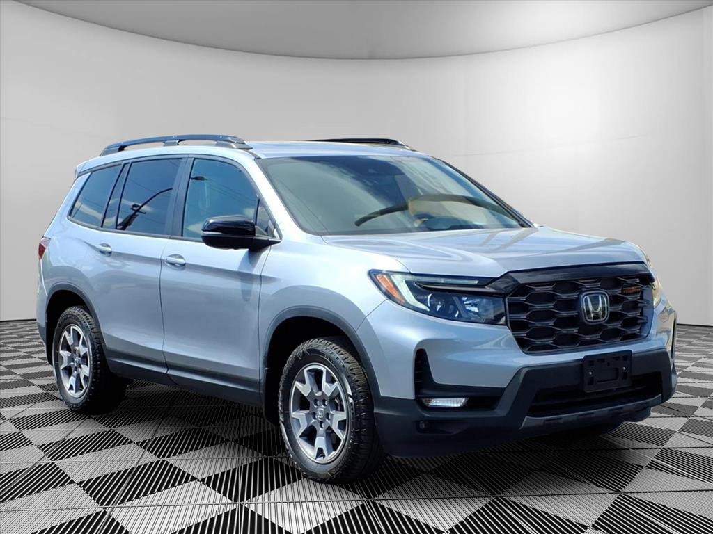 Used 2023 Honda Passport TrailSport image 1