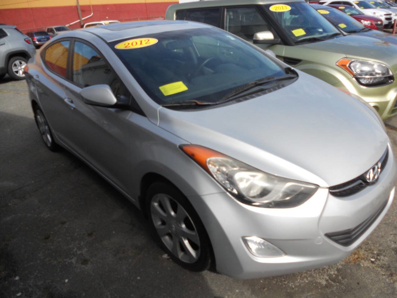 Used 2012 Hyundai Elantra Limited image 2