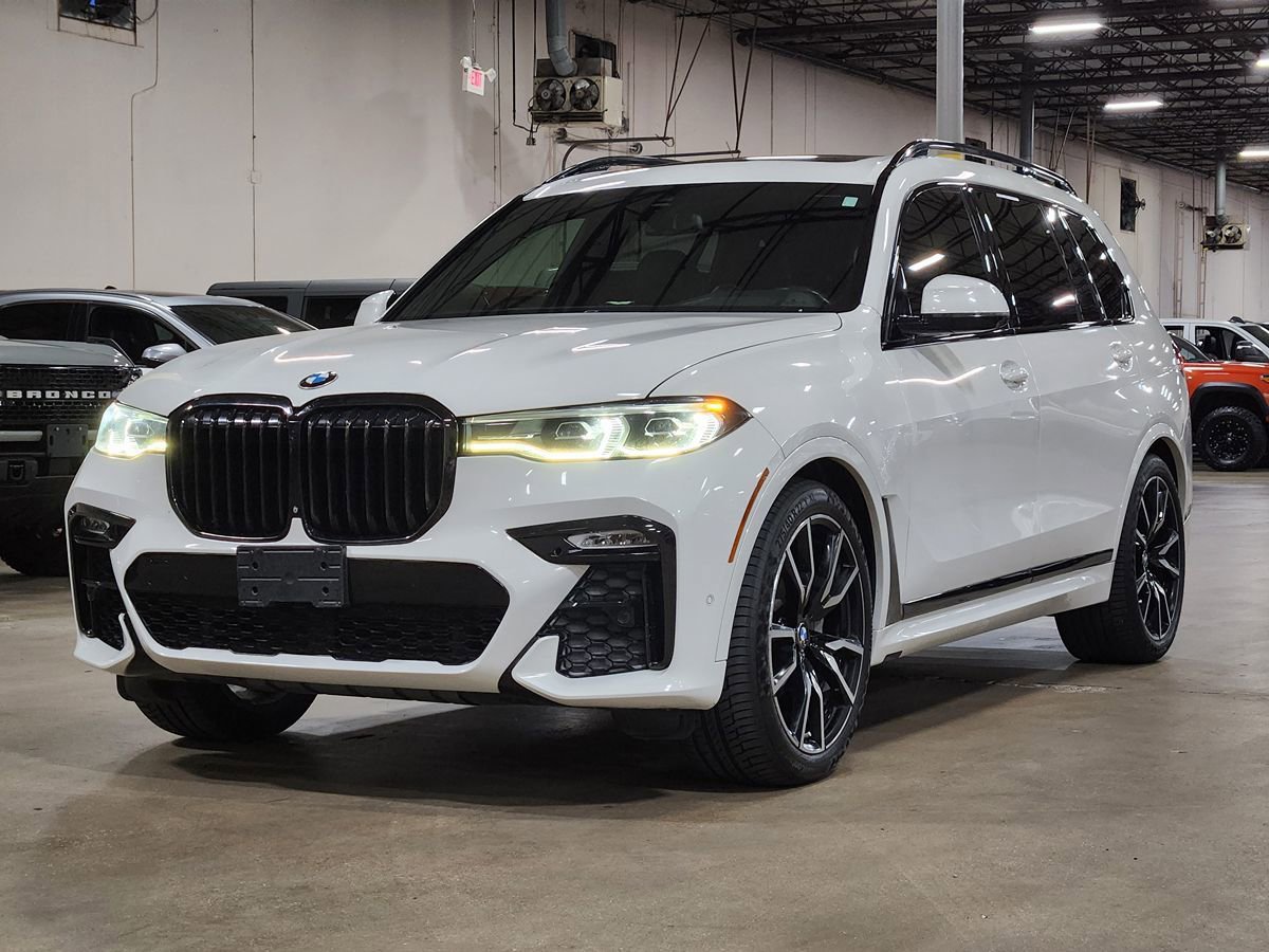 Used 2020 BMW X7 xDrive40i w/ M Sport Package AWD/4WD image 4