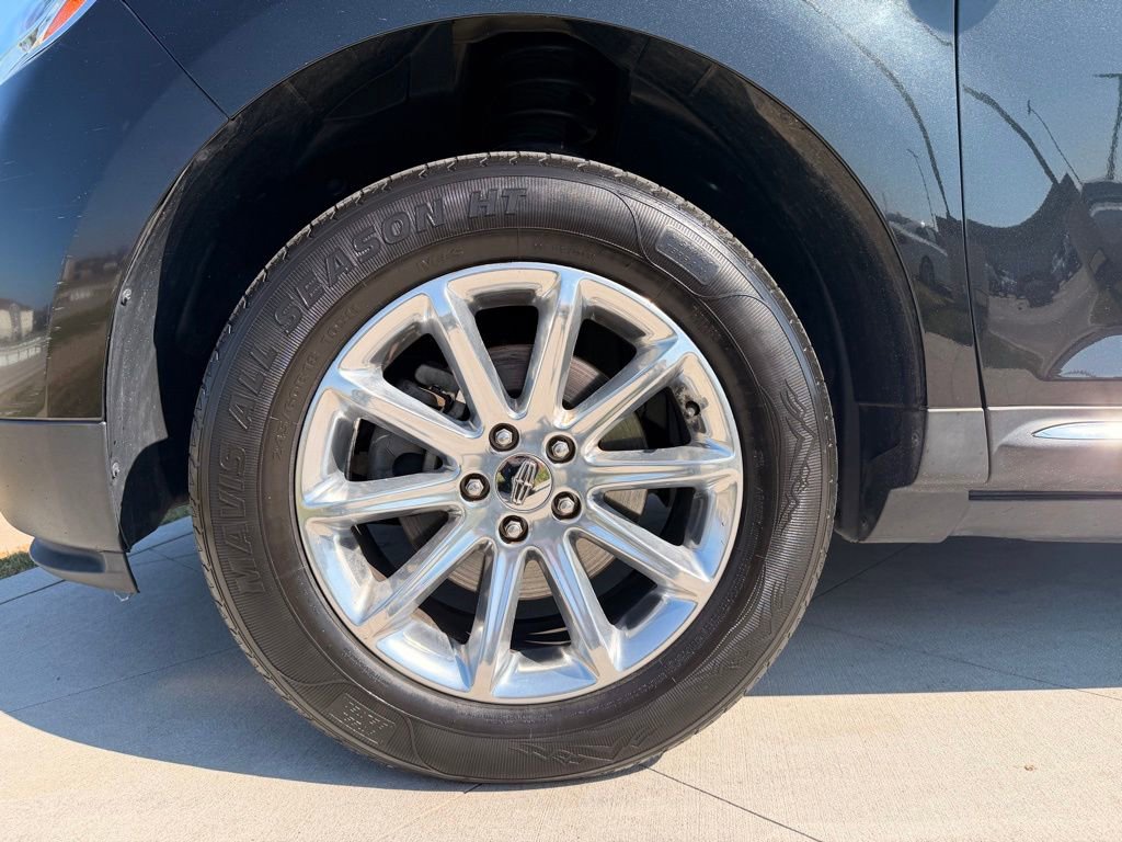 Used 2013 Lincoln MKX FWD image 10