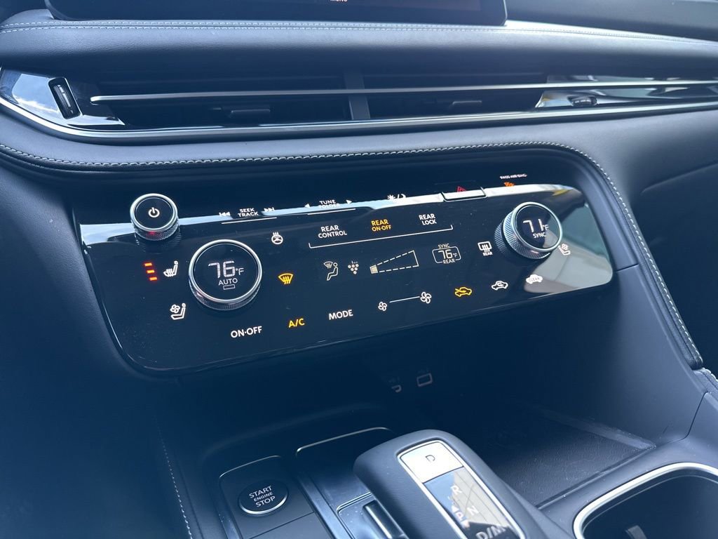 Used 2025 INFINITI QX60 Sensory w/ Vision Package image 60