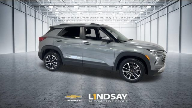 Certified 2024 Chevrolet TrailBlazer LT FWD image 3