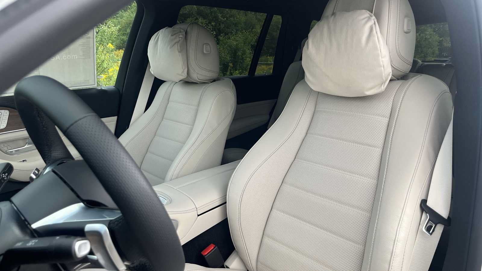 New 2026 Mercedes-Benz GLS 580 4MATIC image 29