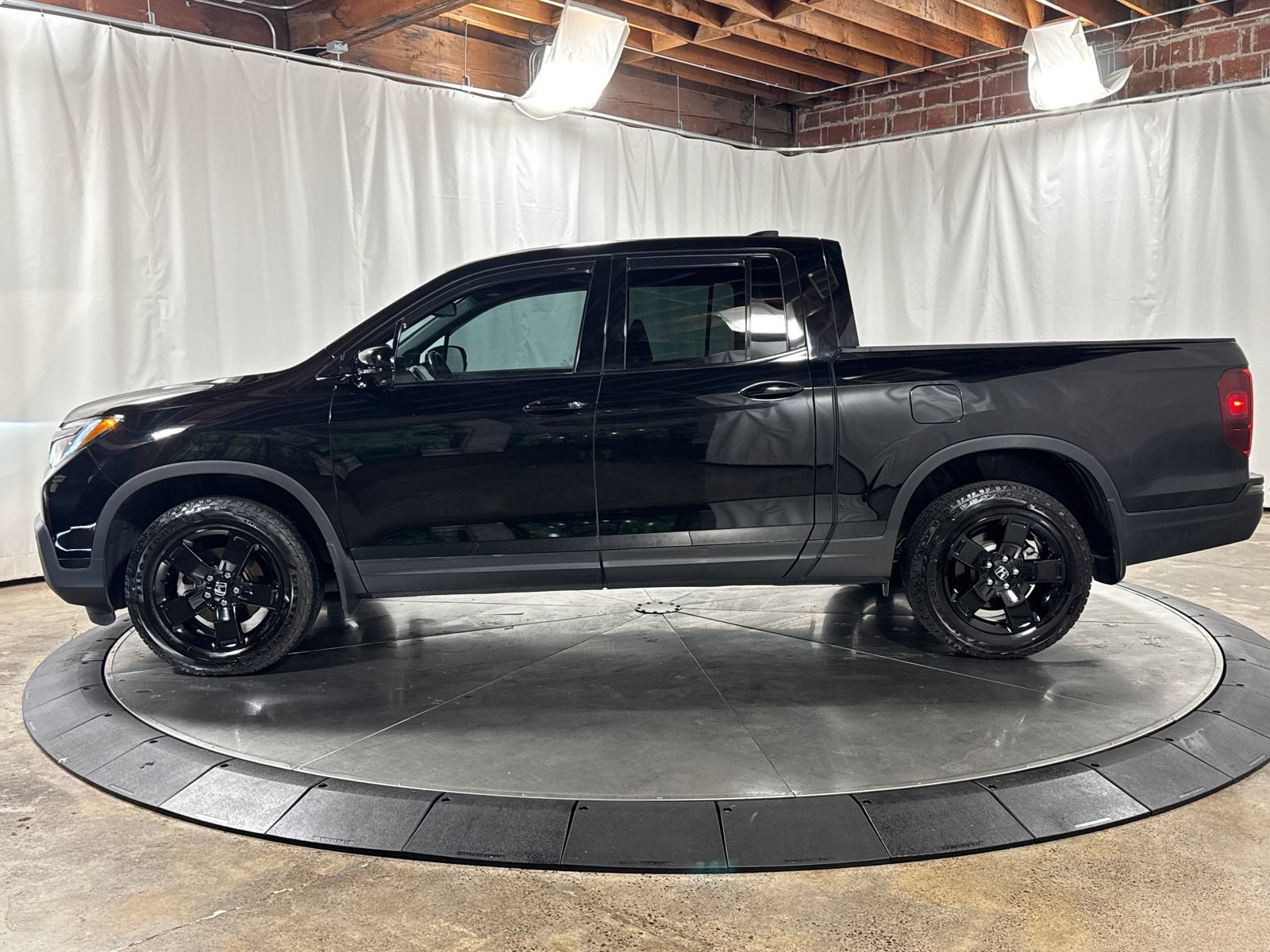 Used 2019 Honda Ridgeline Black Edition image 8