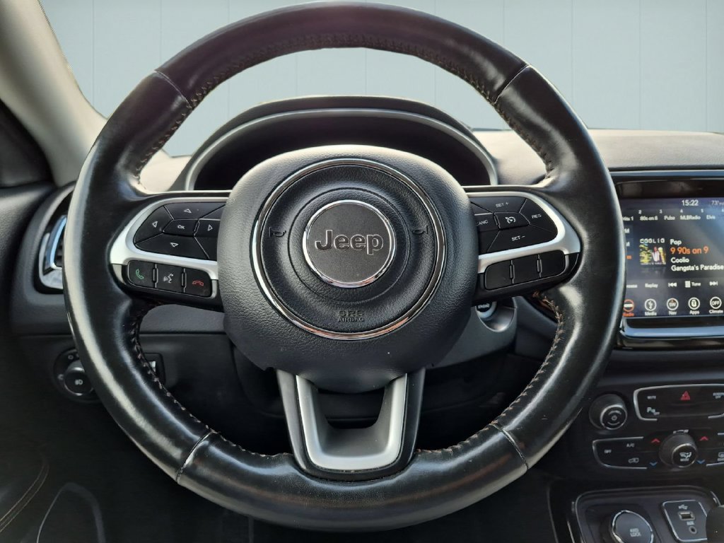 Used 2018 Jeep Compass Limited w/ Navigation Group AWD/4WD image 18