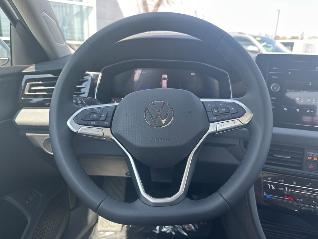 New 2026 Volkswagen Jetta SE FWD image 17