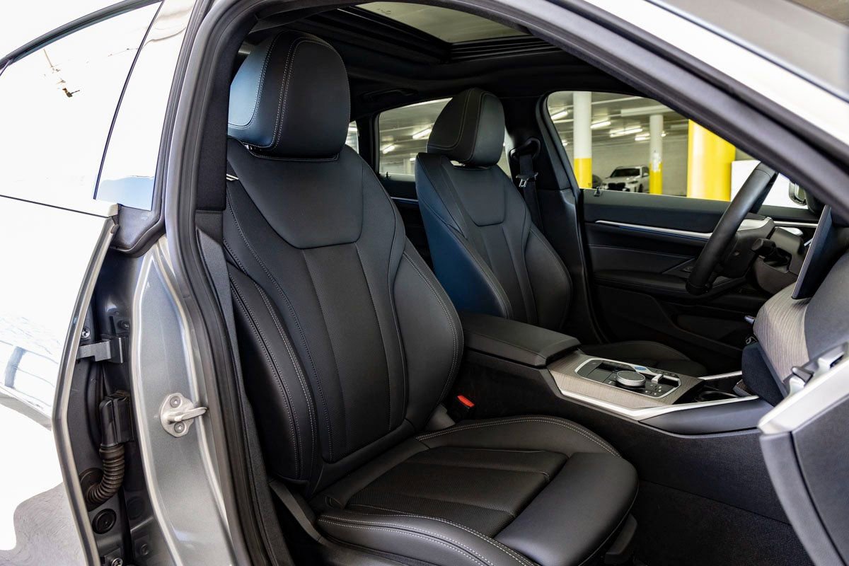 Certified 2025 BMW i4 eDrive40 image 30