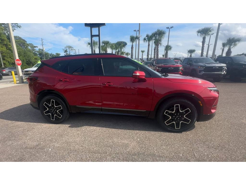 Used 2023 Chevrolet Blazer RS w/ Enhanced Convenience Package FWD image 9