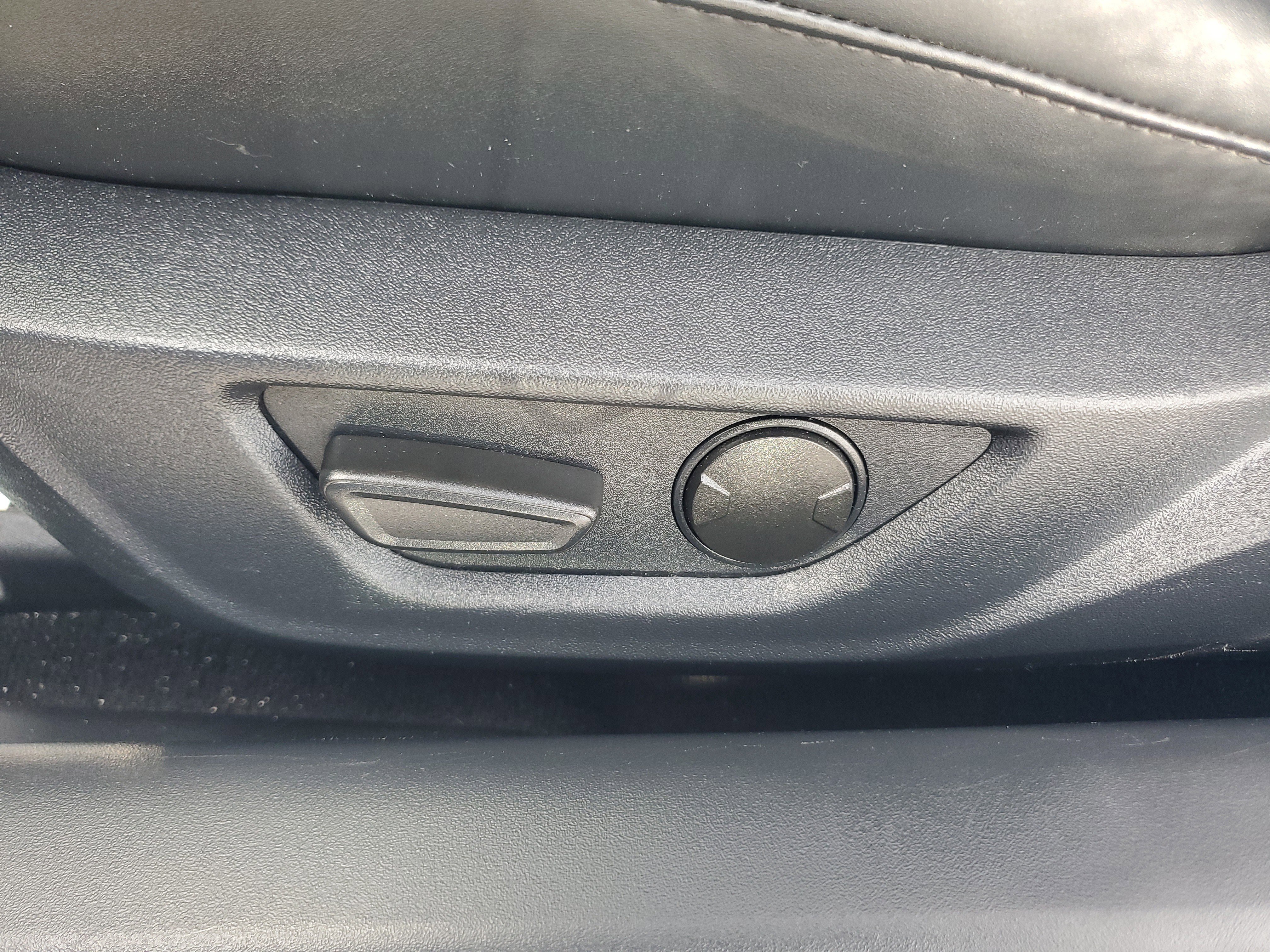 Used 2024 Ford Mustang GT Premium image 14