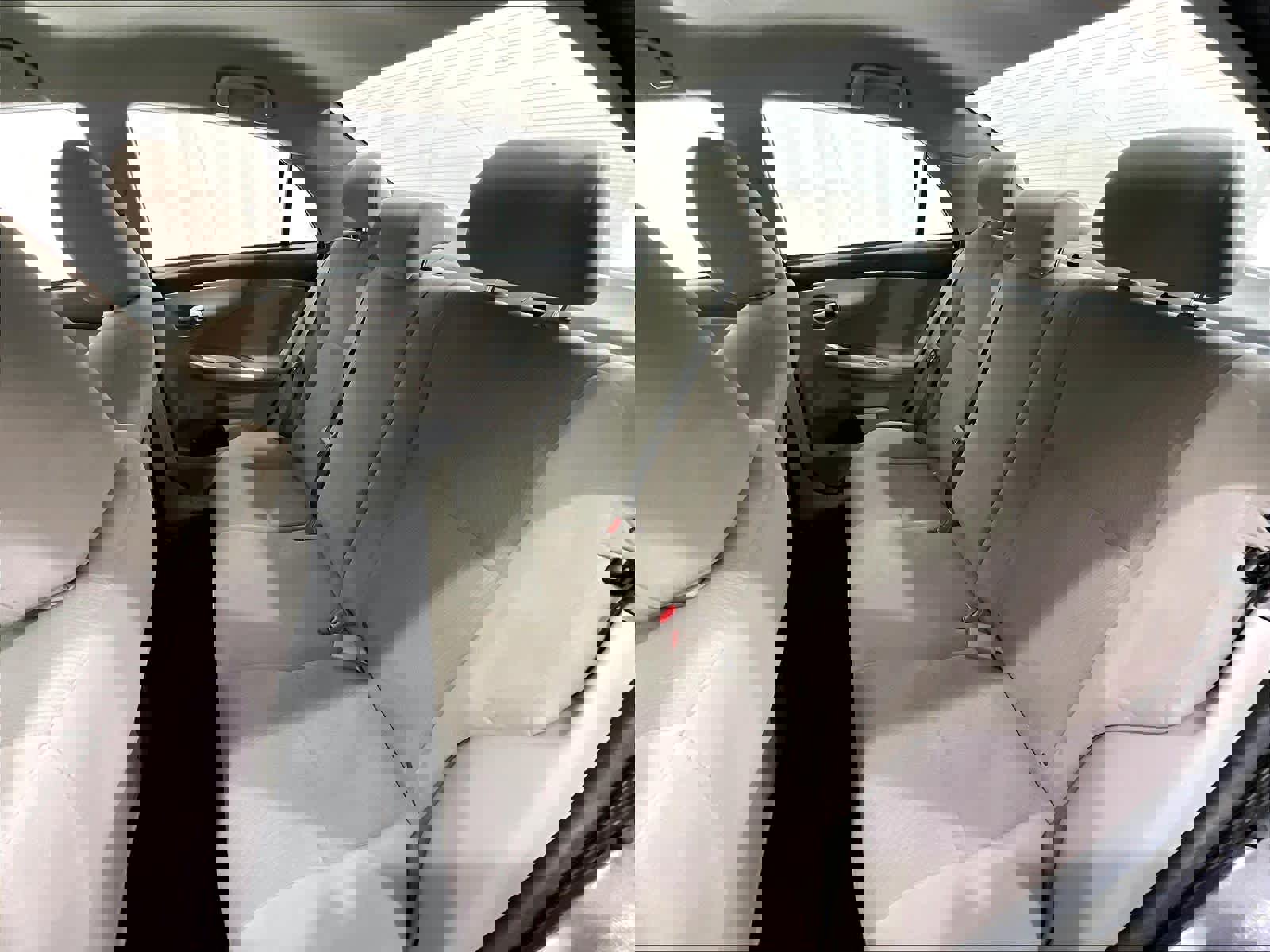 Used 2013 Toyota Corolla LE image 15