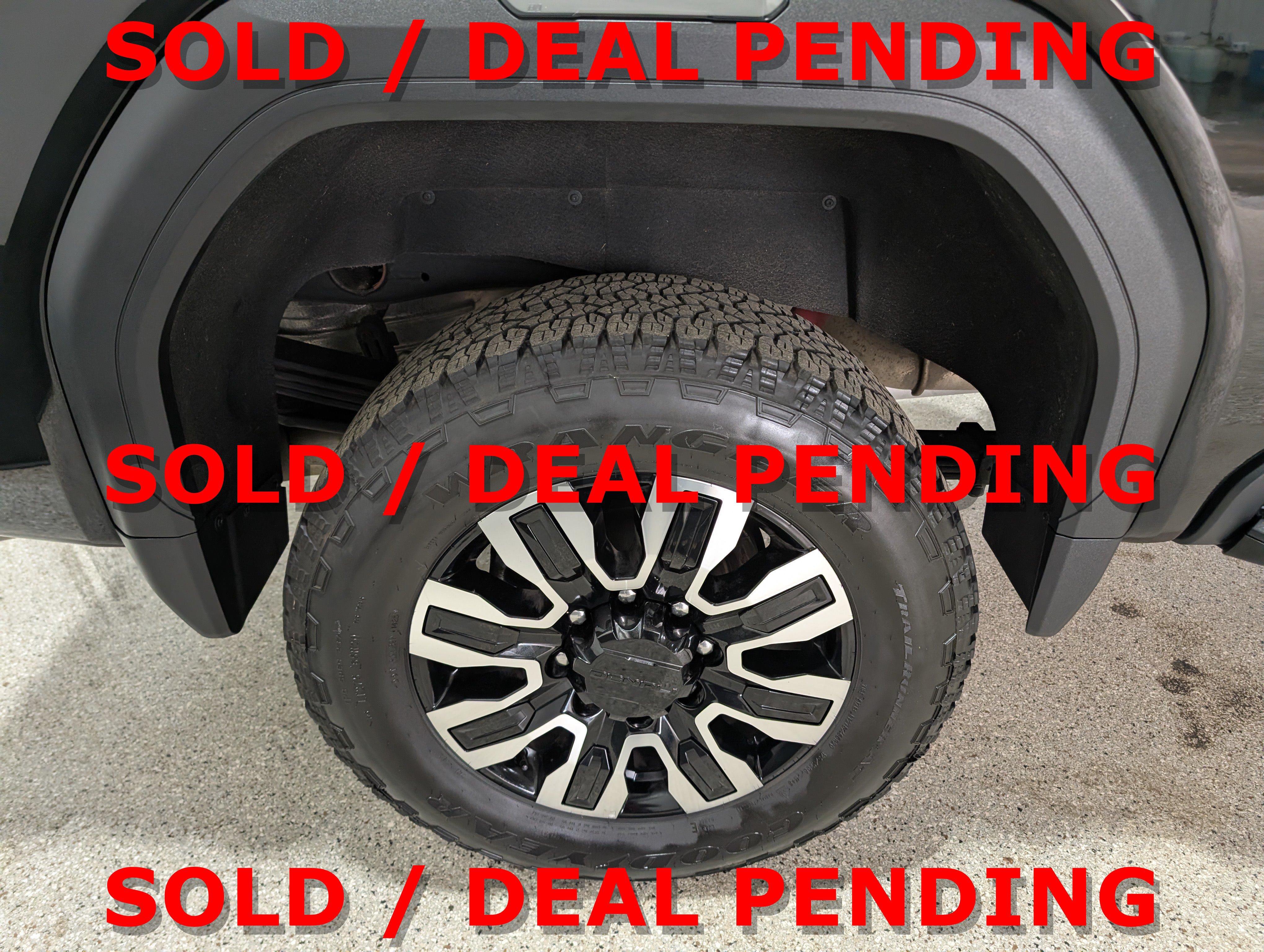 Used 2025 GMC Sierra 2500 Denali Ultimate AWD/4WD image 14