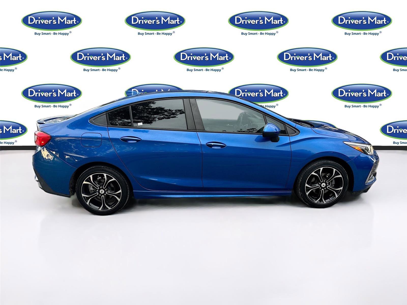 Used 2019 Chevrolet Cruze LT w/ Convenience Package FWD image 8