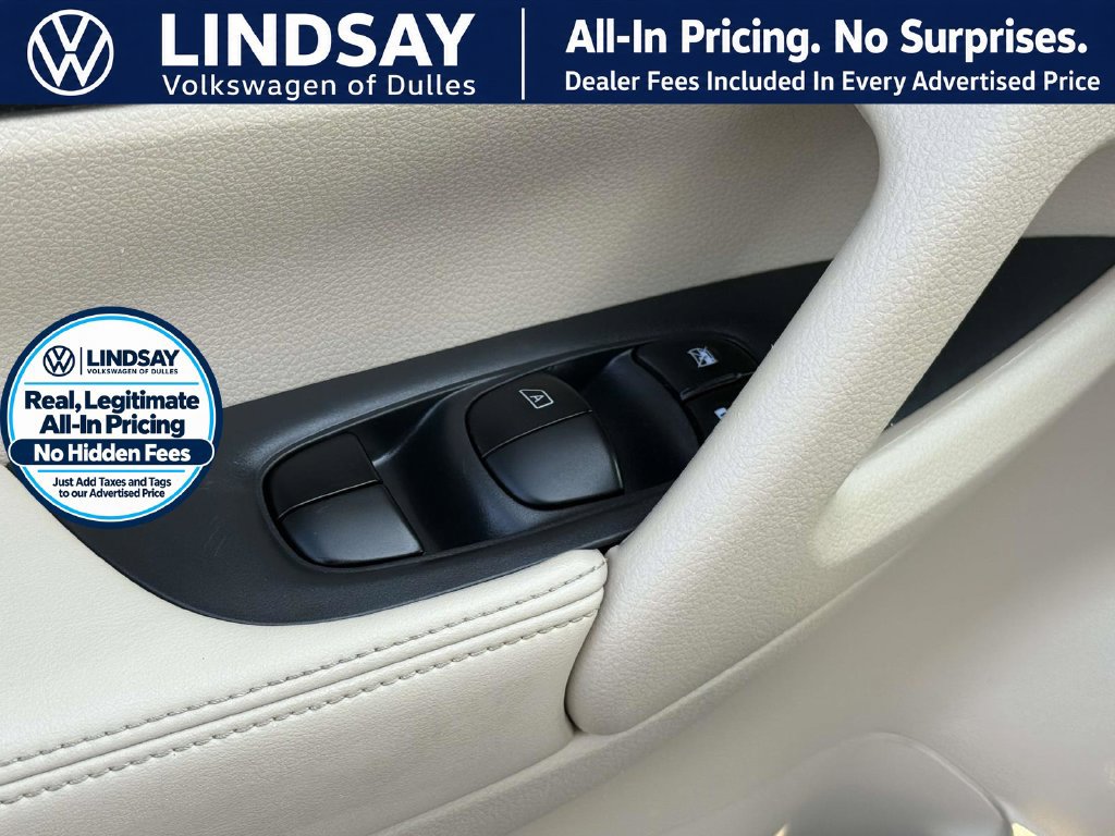 Used 2020 Nissan Rogue SL AWD/4WD image 9