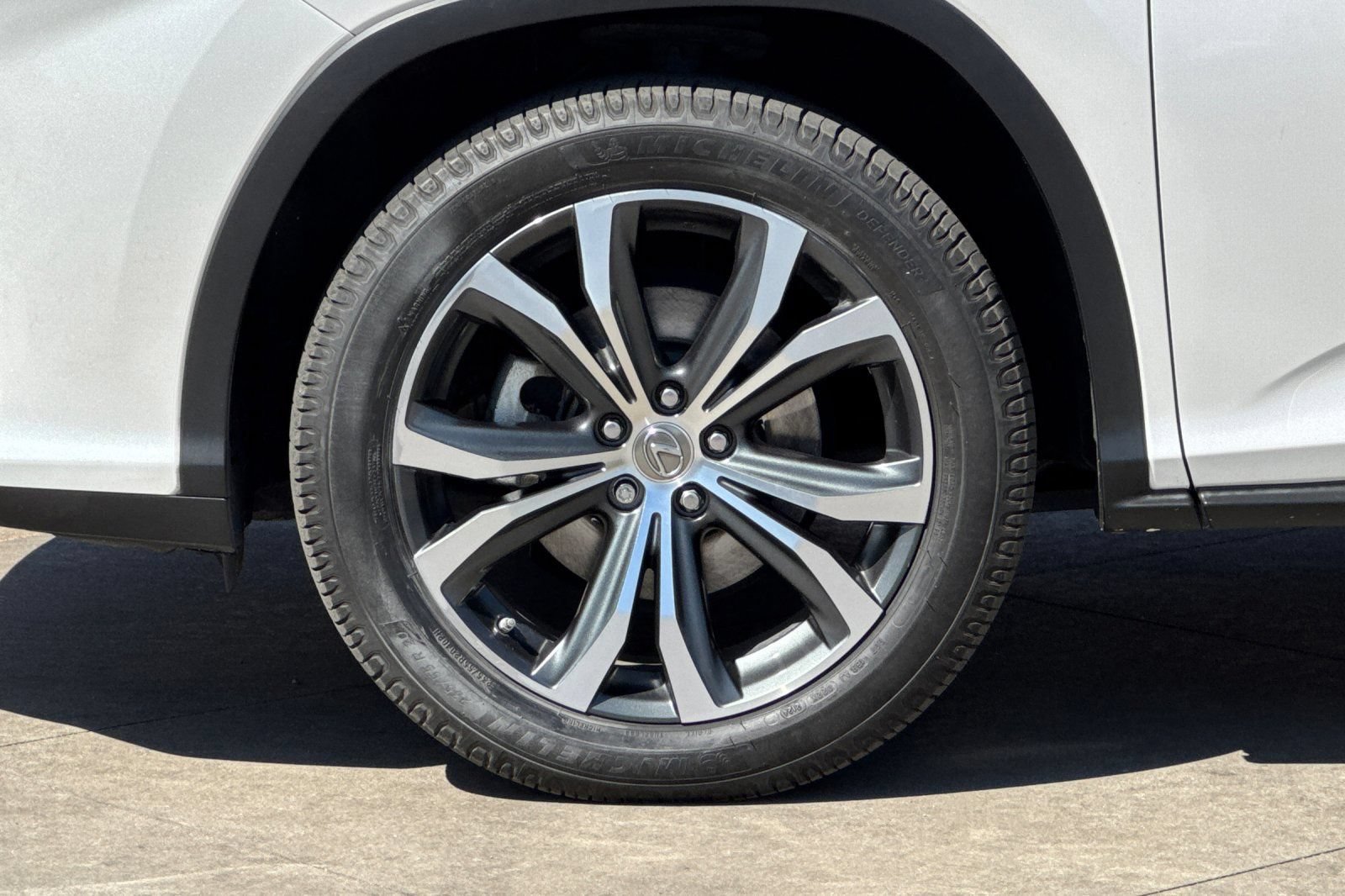 Used 2017 Lexus RX 450h AWD w/ Cold Weather Package image 27