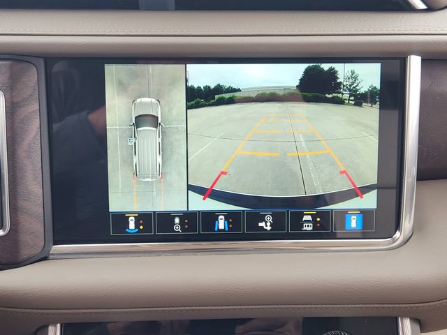 Used 2023 GMC Yukon Denali w/ LPO, Floor Liner Package AWD/4WD image 18