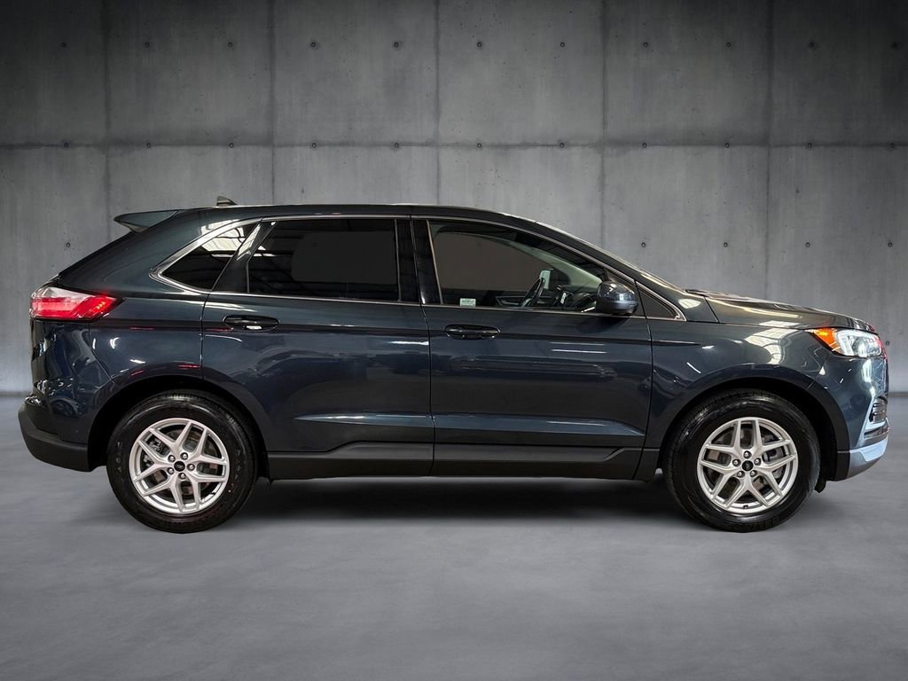 Used 2023 Ford Edge SEL image 6