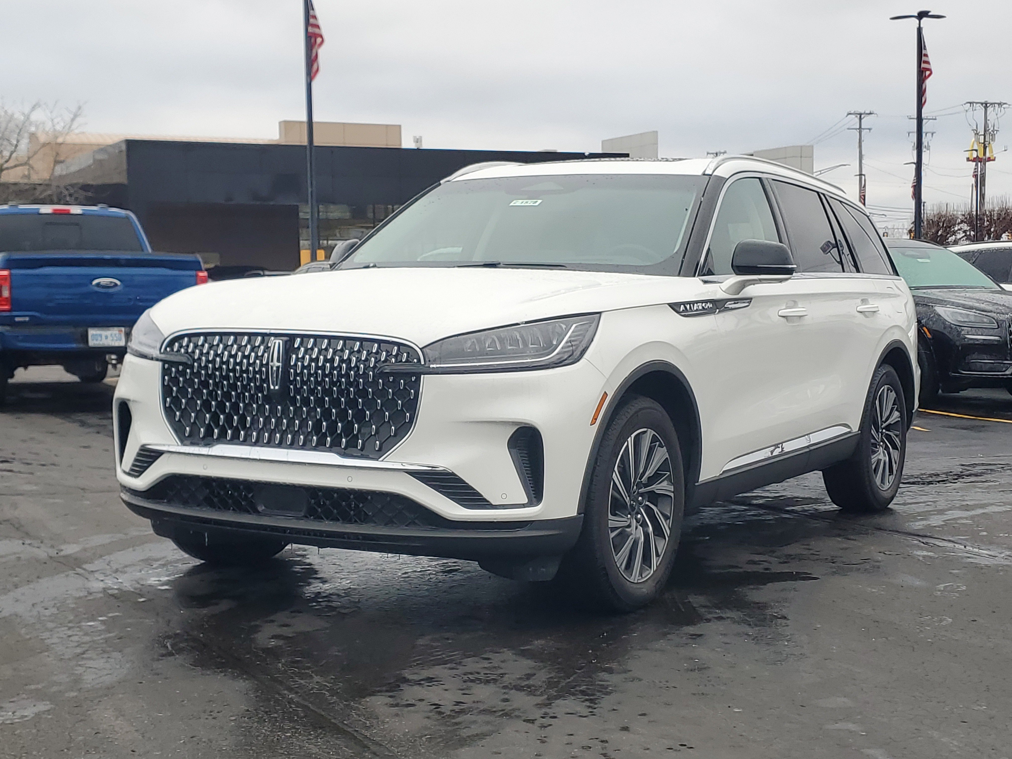 New 2025 Lincoln Aviator AWD w/ Equipment Group 101A video 2