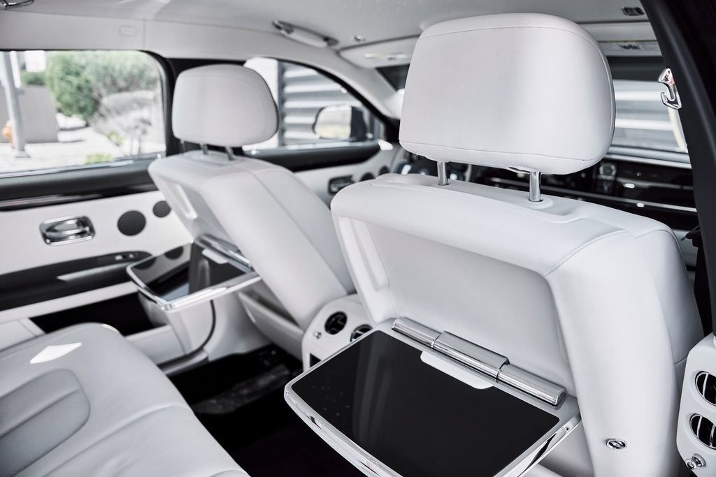 Used 2026 Rolls-Royce Ghost AWD/4WD image 43