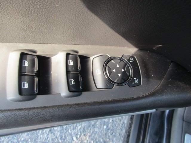 Used 2013 Lincoln MKZ FWD image 16