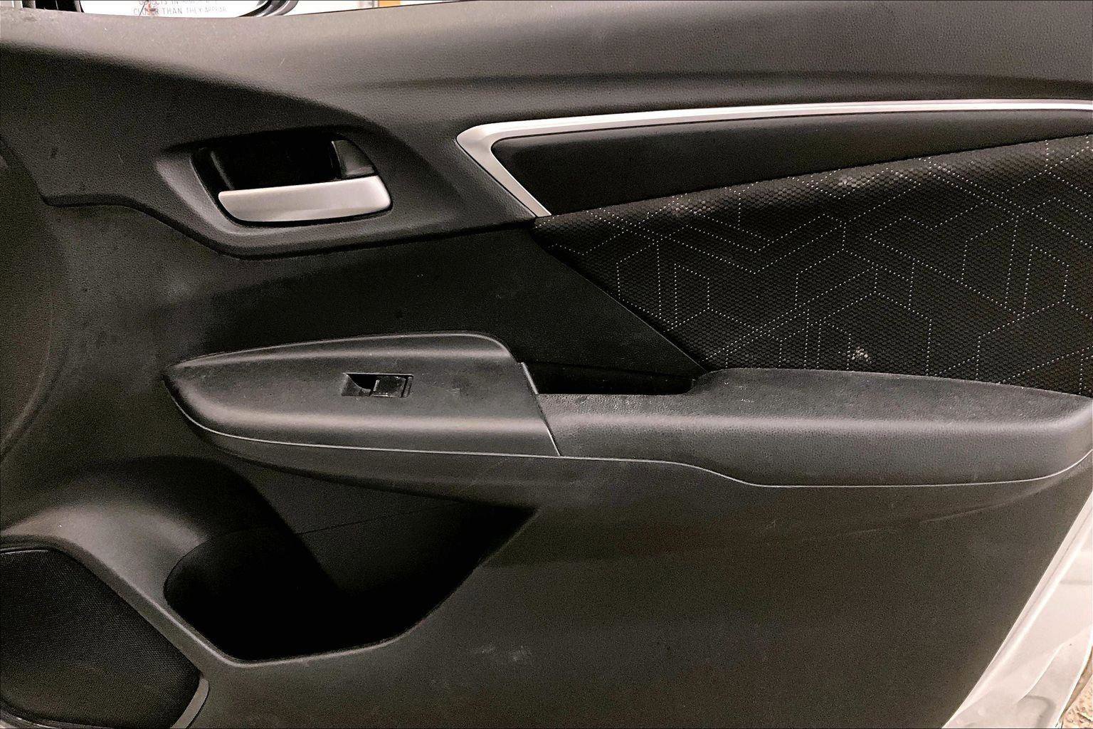 Used 2015 Honda Fit EX image 24