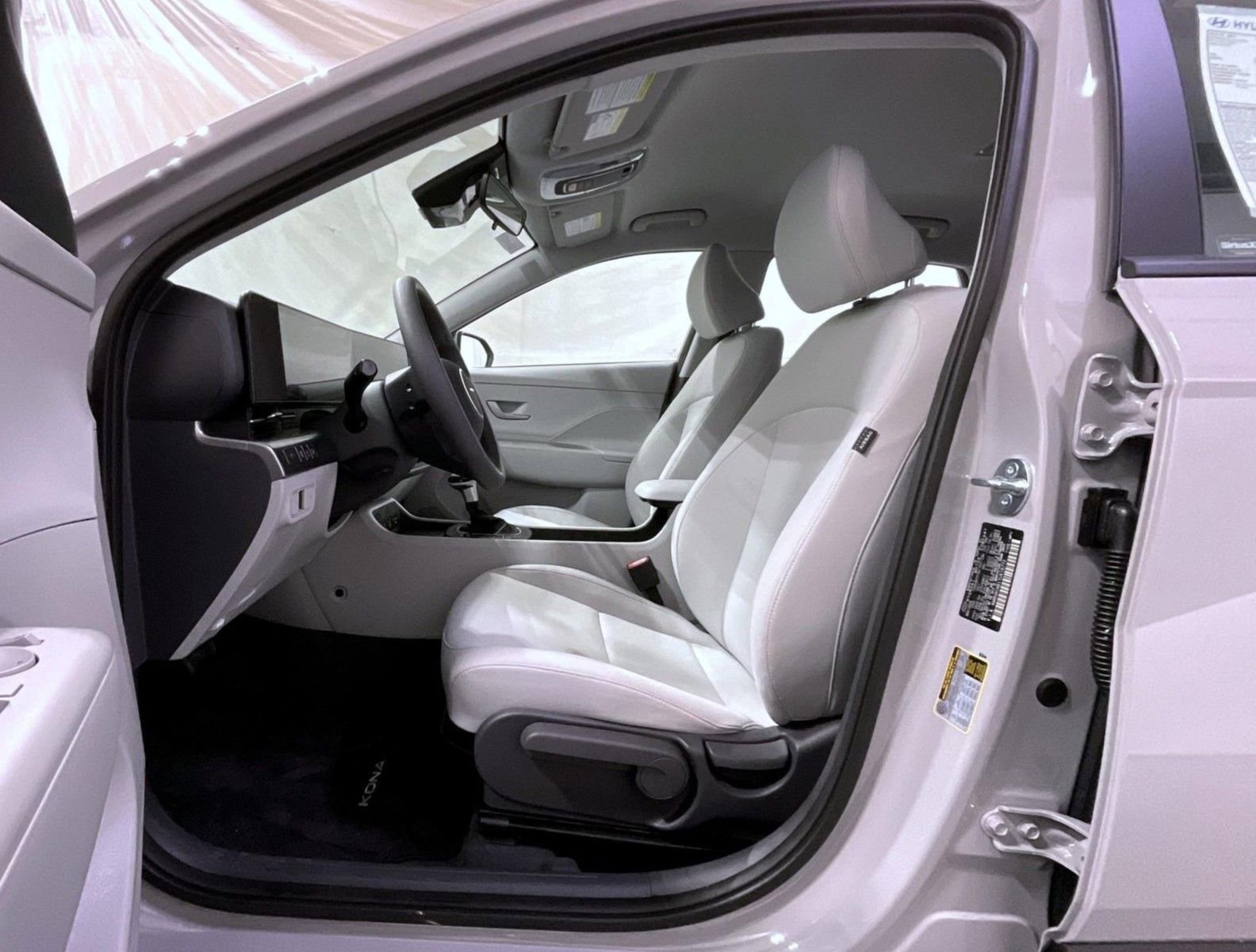 New 2026 Hyundai Kona SE AWD/4WD image 10