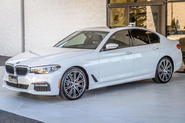 Used 2018 BMW 540i w/ M Sport Package RWD image 6