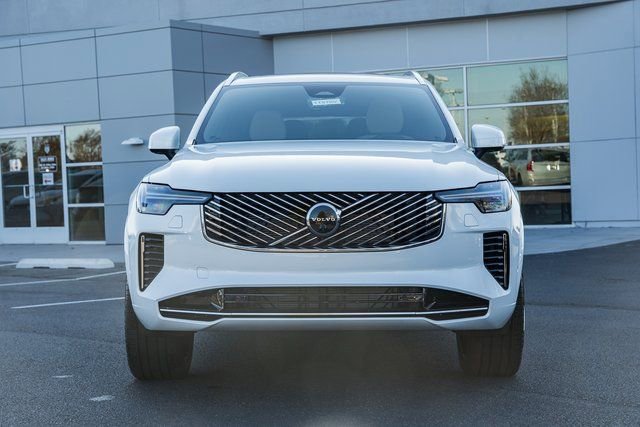 New 2026 Volvo XC90 B6 Plus image 2