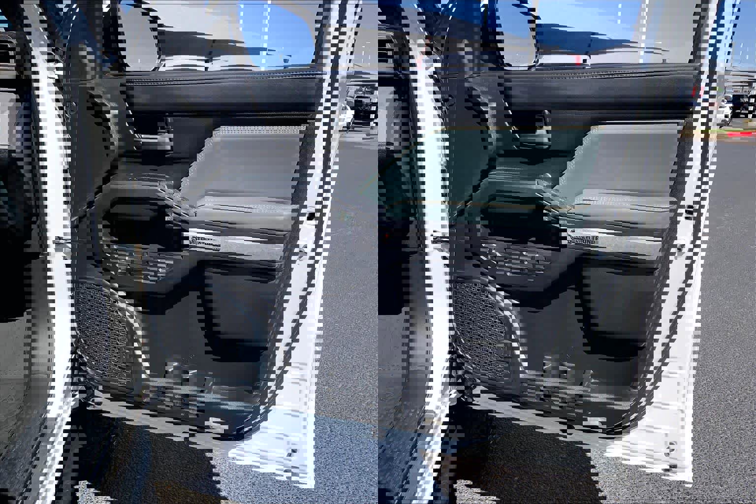 Used 2024 Toyota Tacoma 4x4 Double Cab Hybrid image 23