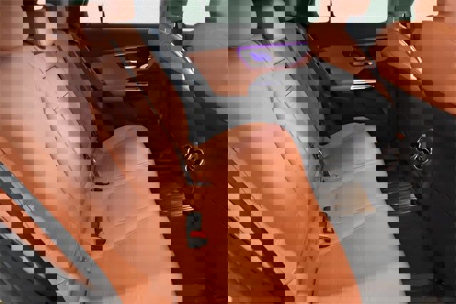 Used 2024 Mercedes-Benz GLC 300 4MATIC image 19