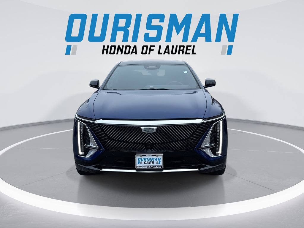 Used 2024 Cadillac Lyriq Luxury image 3
