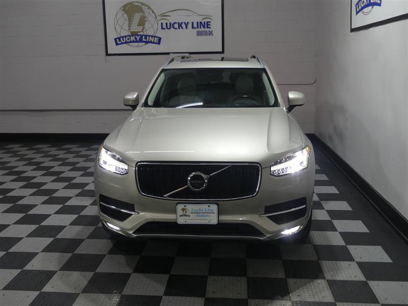 Used 2017 Volvo XC90 T6 Momentum w/ Vision Package AWD/4WD image 3