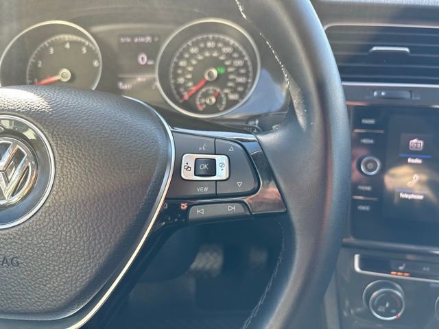 Used 2019 Volkswagen Golf SE image 35