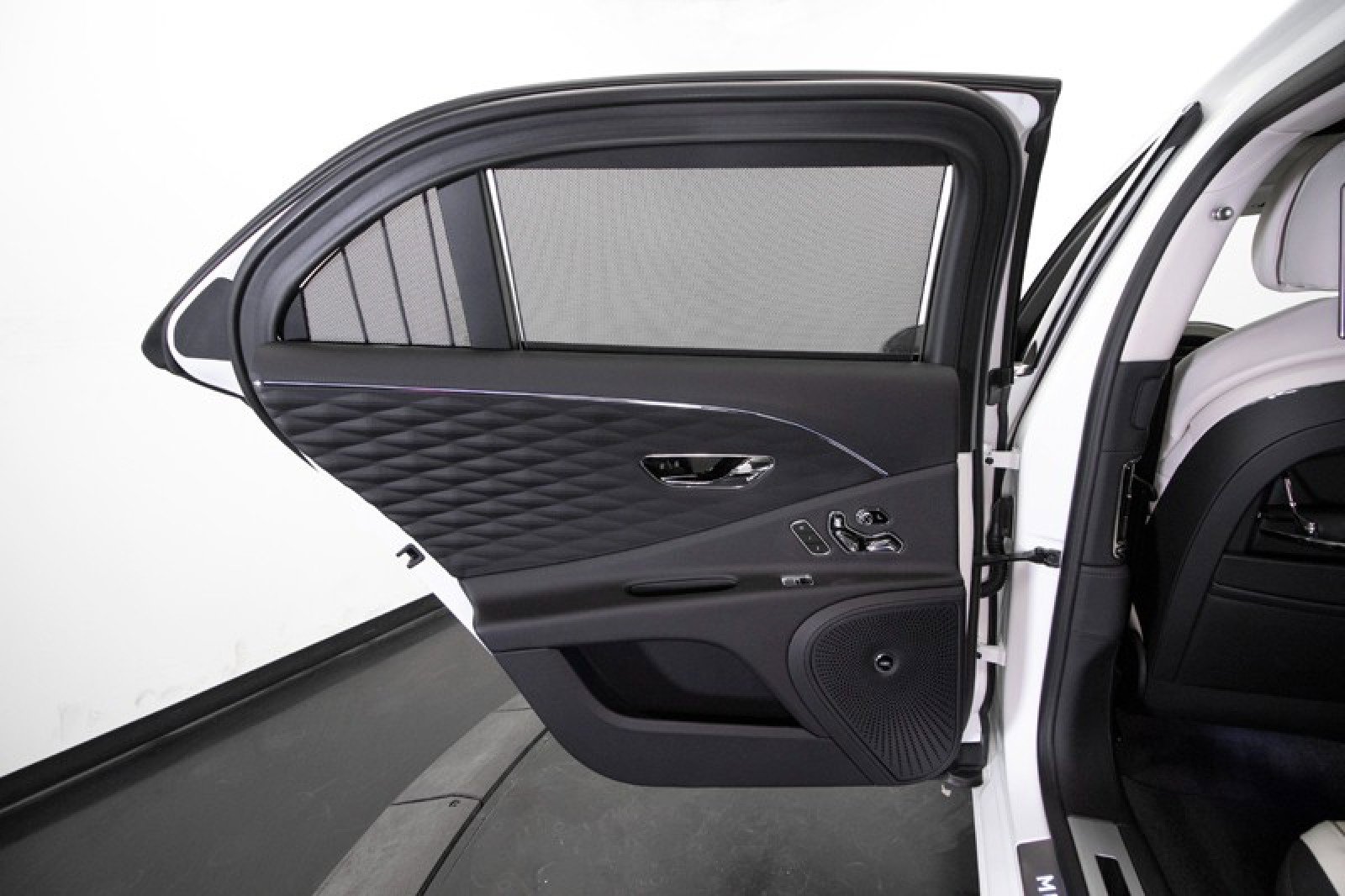 Used 2022 Bentley Flying Spur W12 AWD/4WD image 49